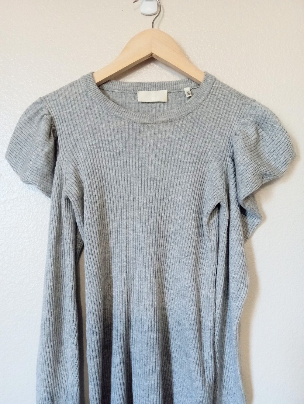 7 For All Mankind Ribbed Gray Knit Puff Sleeve Sweater Top - Picture 6 of 9